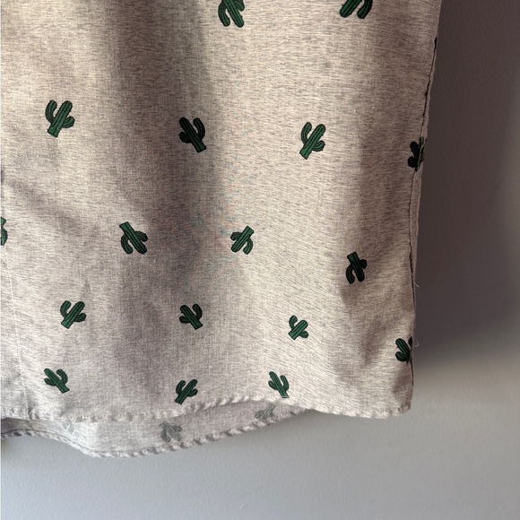 Molokai Surf Co. Gray Cactus Button Down - Size XXL - Picture 4 of 6